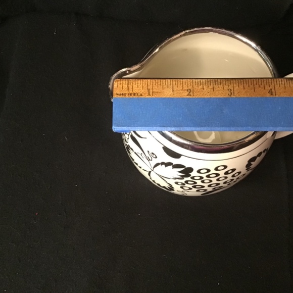 Vintage 2 piece Grays Pottery Porcelain Paint Silver & White Creamer & Server - Picture 5 of 13